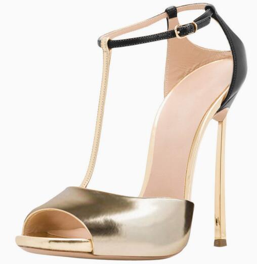 Peep Toe Heels - รองเท้าส้นสูงแบบเปิดนิ้วเท้าสีทองดำลายปะติดปะต่อ สายรัดรูปตัว T ส้นโลหะแบบใบมีด สายรัดแบบหัวเข็มขัด ส้นสูงบาง