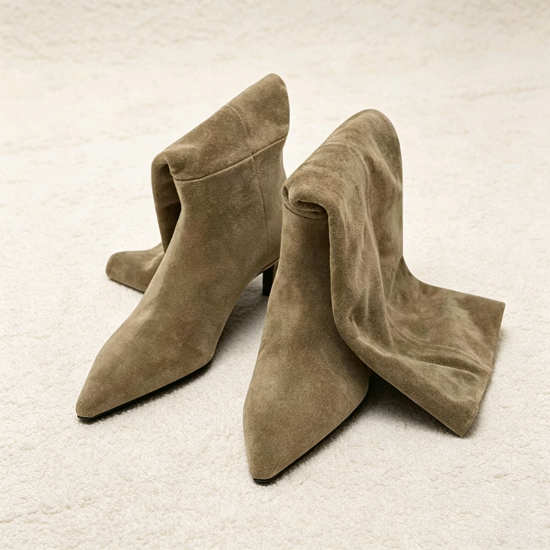 รองเท้าบูทหุ้มข้อทรงสูง รุ่นให - Women Shoes Mk บทวิจารณ์และราคา